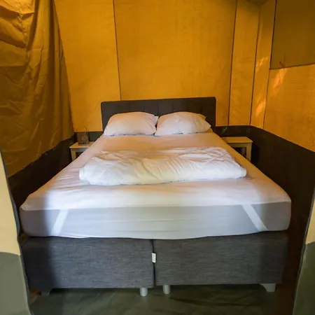 Prachtige 4 Persoons Glampingtent Op Rustige Kleine خيمة فخمة Anna Paulowna
